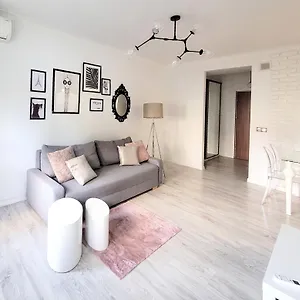 https://warsaw-concierge-opera-apartment.warsawhotelspoland.com