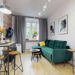 https://apartament-loft.hotelswroclaw.com